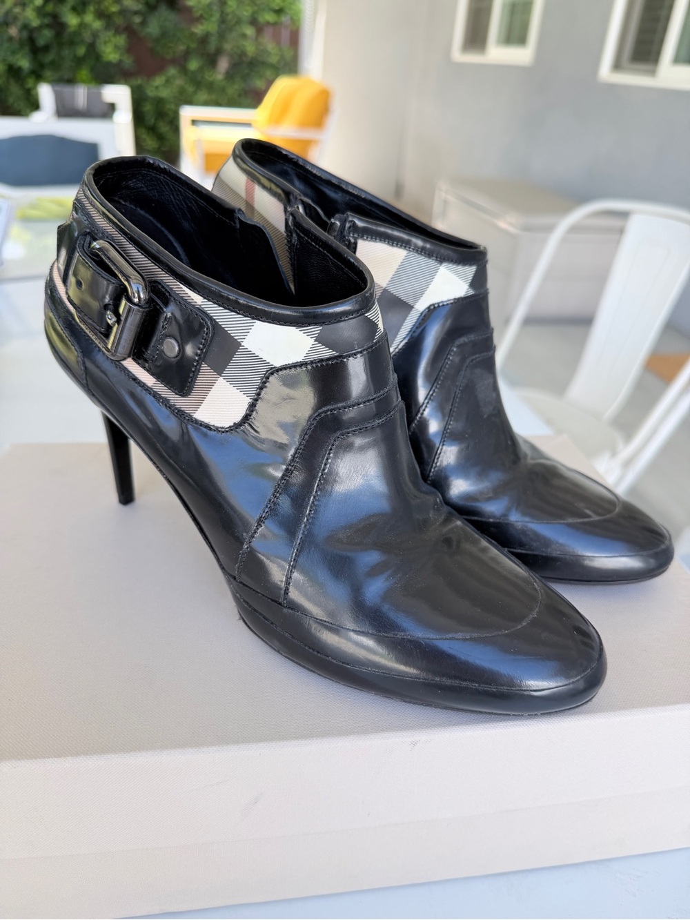 Burberry Black Patent Nova Check  Ankle Boots Heels Size 39.5